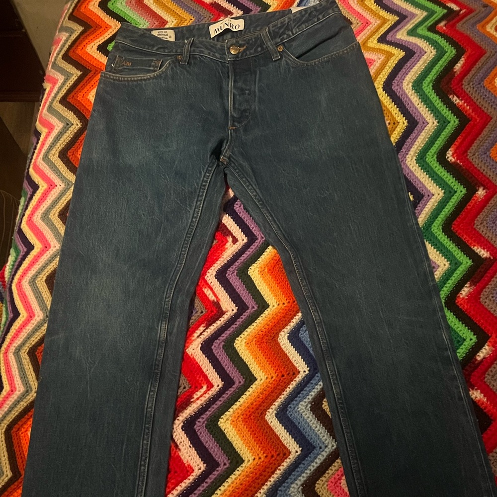 Munro Allier selvedge Italian made jeans.. white oak cone denim!